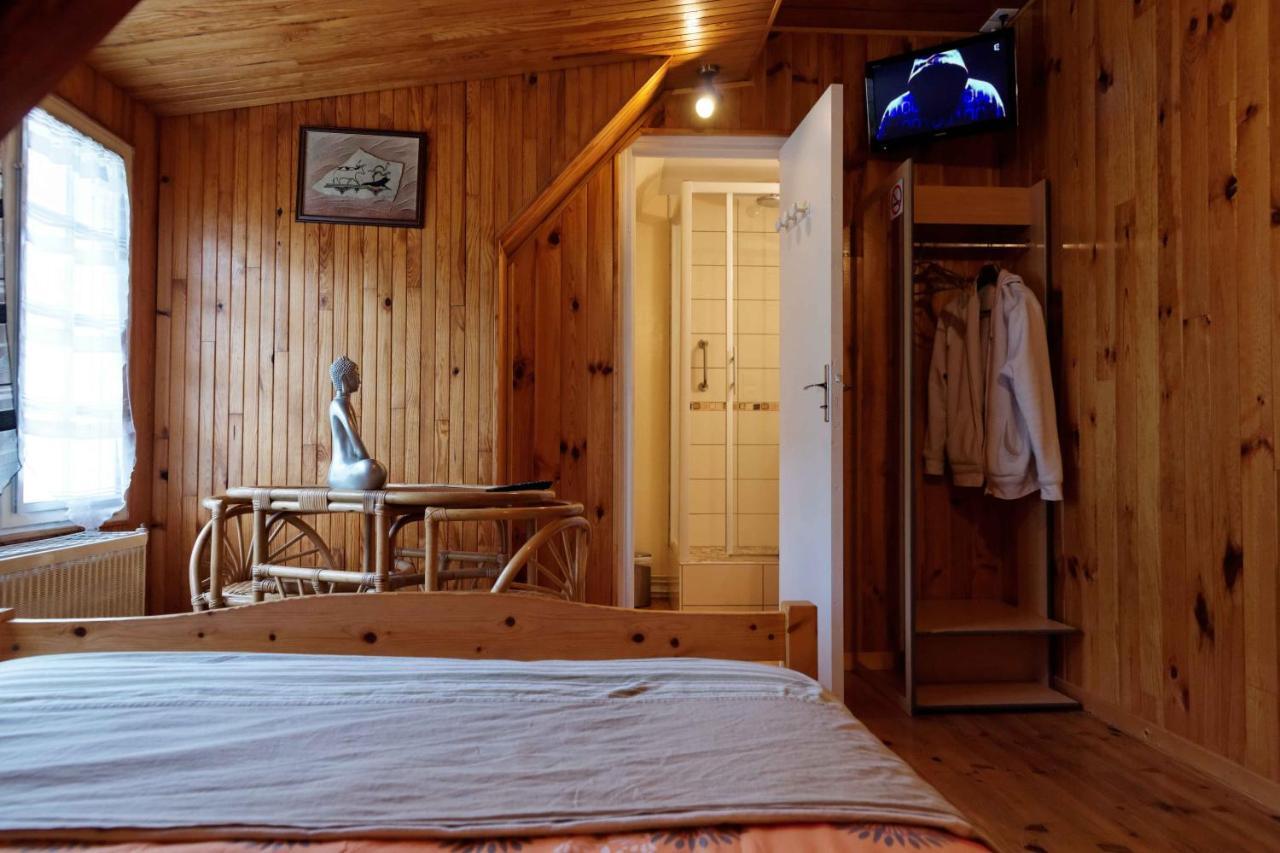 Chambres D'Hotes A Autun Room photo